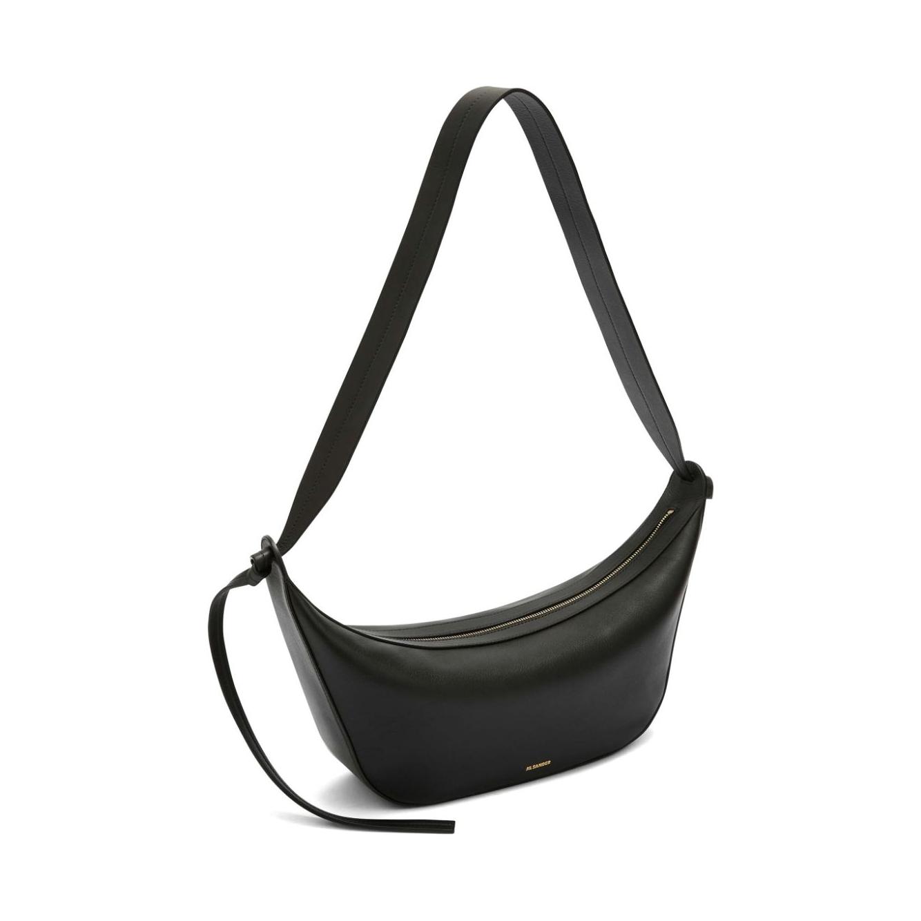 Front view with bag zipped and handles upright.