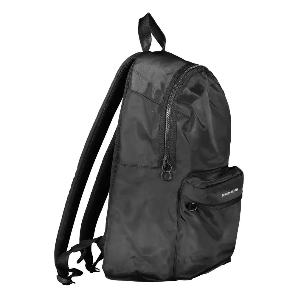 Front view with bag zipped and handles upright.