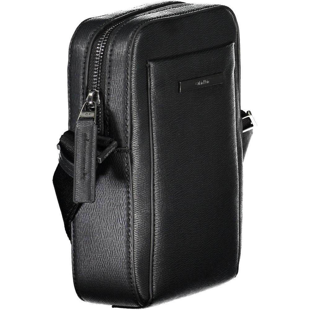 Front view with bag zipped and handles upright.